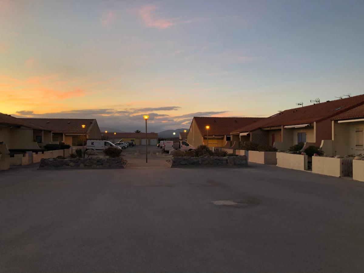 Maison Eden En Village Naturiste Leucate Esterno foto